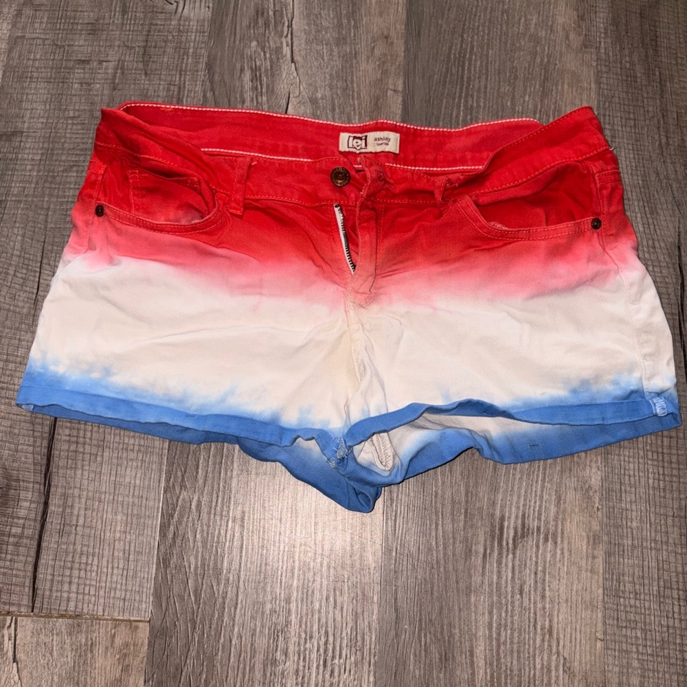 Lei Ashley short festive holiday short shorts summer beach